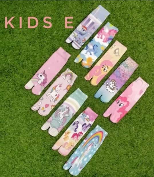 114rb_kaos kaki karakter anak ce co